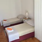 Mila 察夫塔特