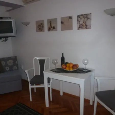 Apartment Mila *